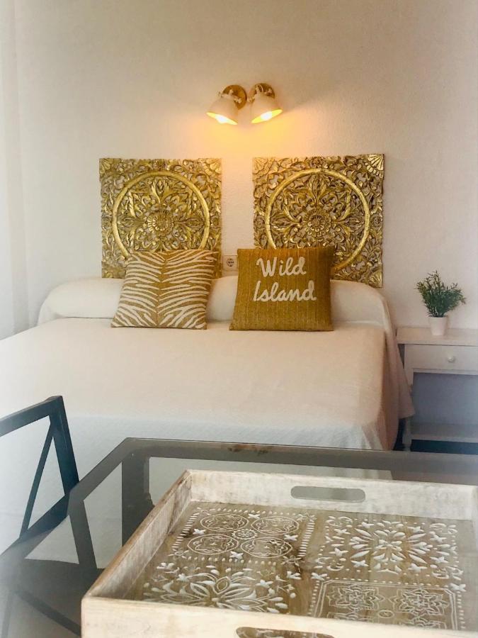 Apartamentos Ulia Benidorm Bagian luar foto