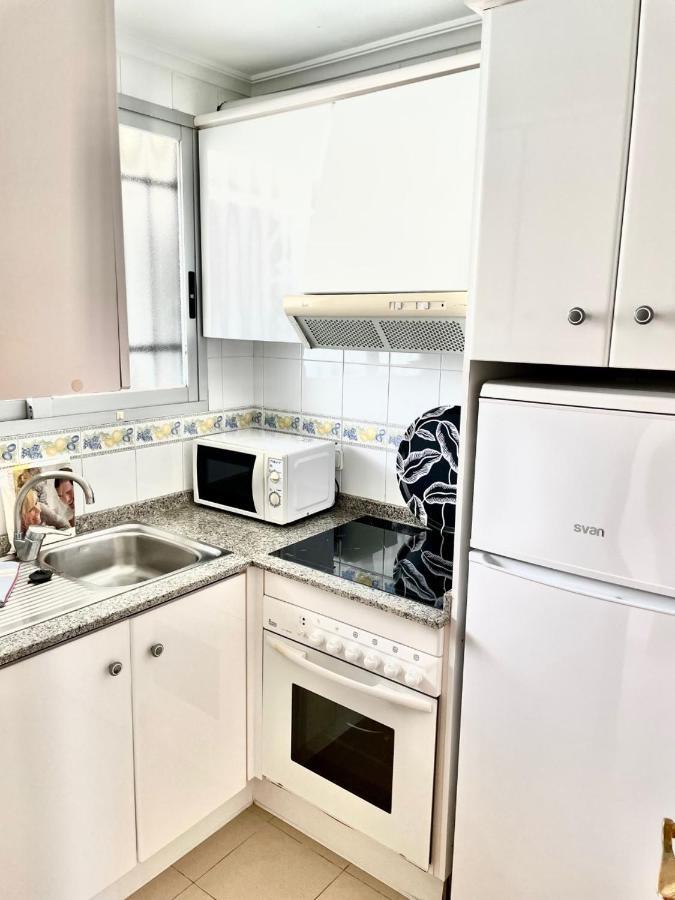 Apartamentos Ulia Benidorm Bagian luar foto