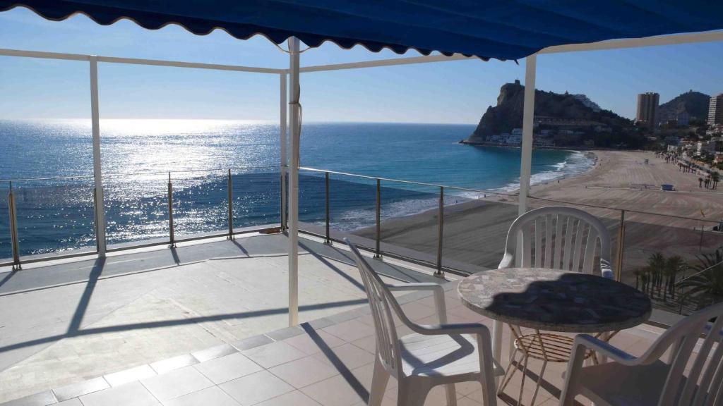 Apartamentos Ulia Benidorm Ruang foto