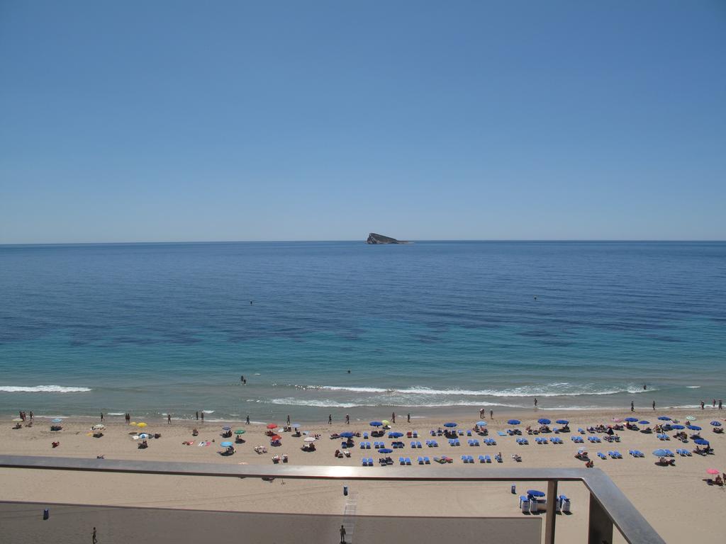 Apartamentos Ulia Benidorm Bagian luar foto